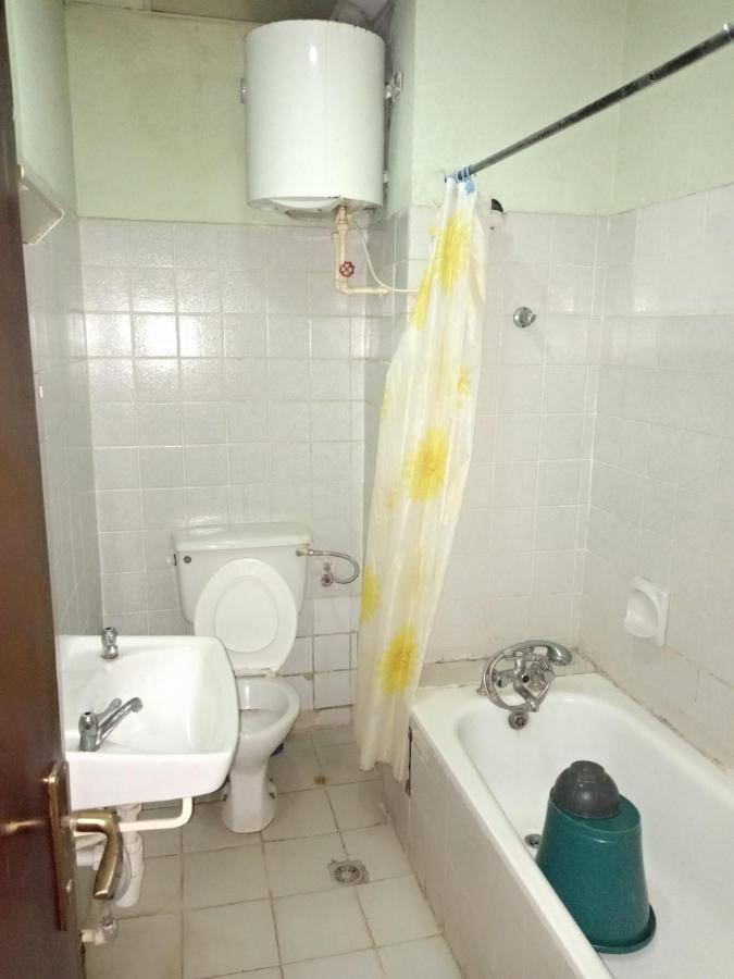Weaver'S Hotel Абуджа Екстер'єр фото